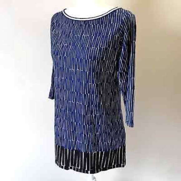 Stretchy shift dress - Picture 1 of 3